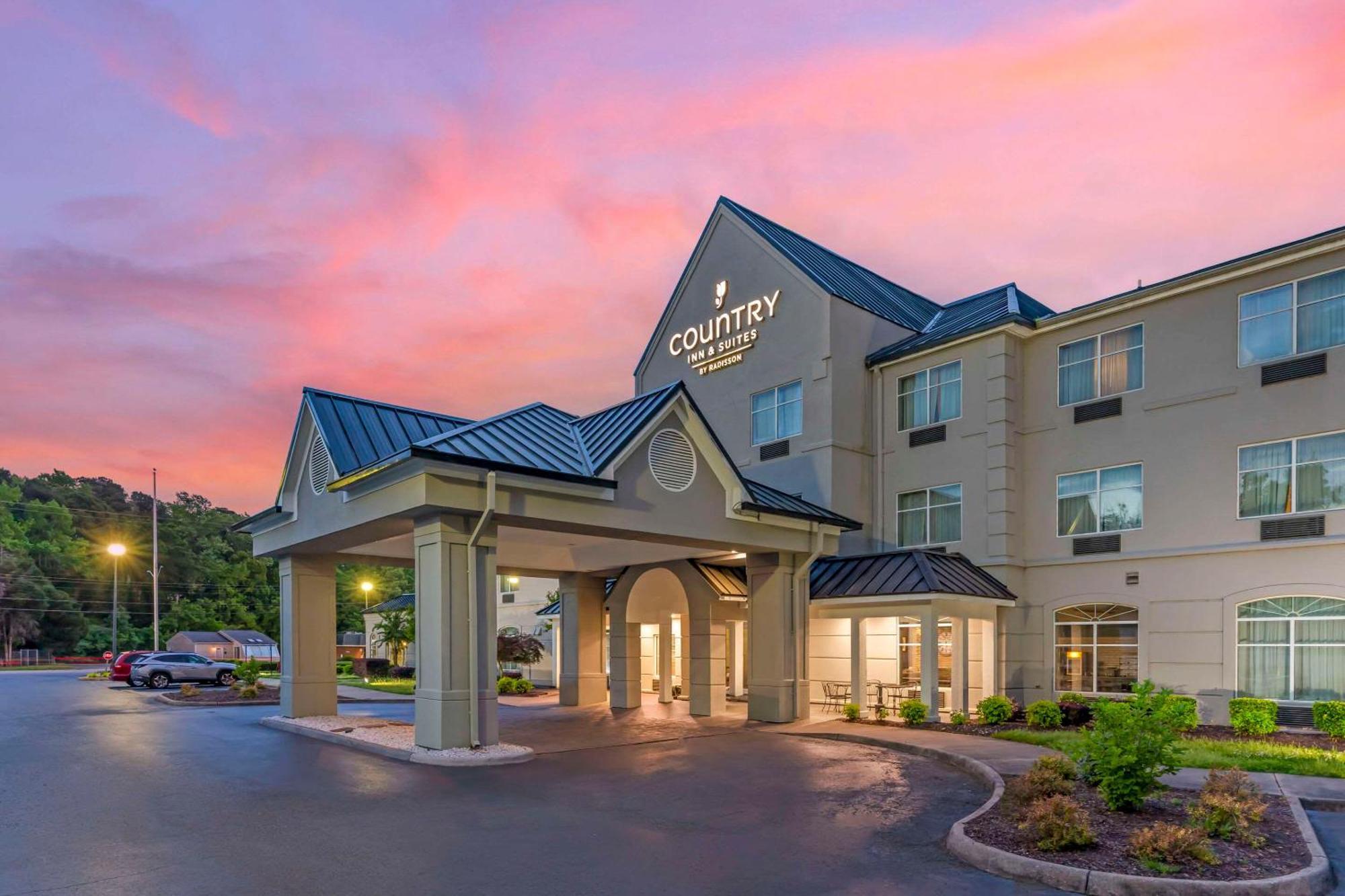 Country Inn & Suites By Radisson, Newport News South, Va Bagian luar foto